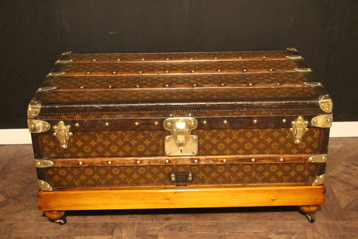Malle Louis Vuitton cabine ancienne monogrammée 90 cm – Image 3