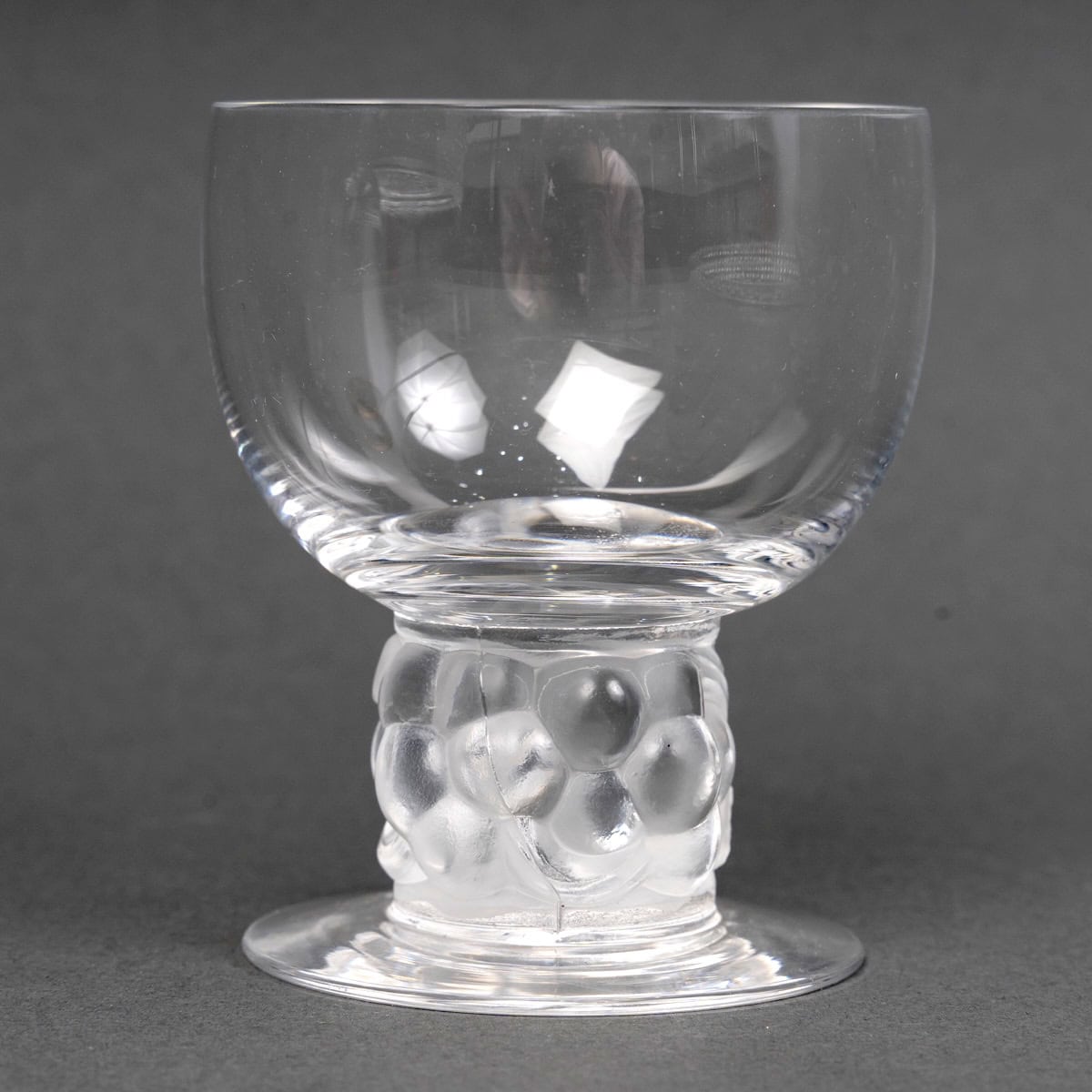 1931 René Lalique – Service Thomery Verre Blanc – 6 Verres, 1 Carafe, 1 Plateau – Image 4