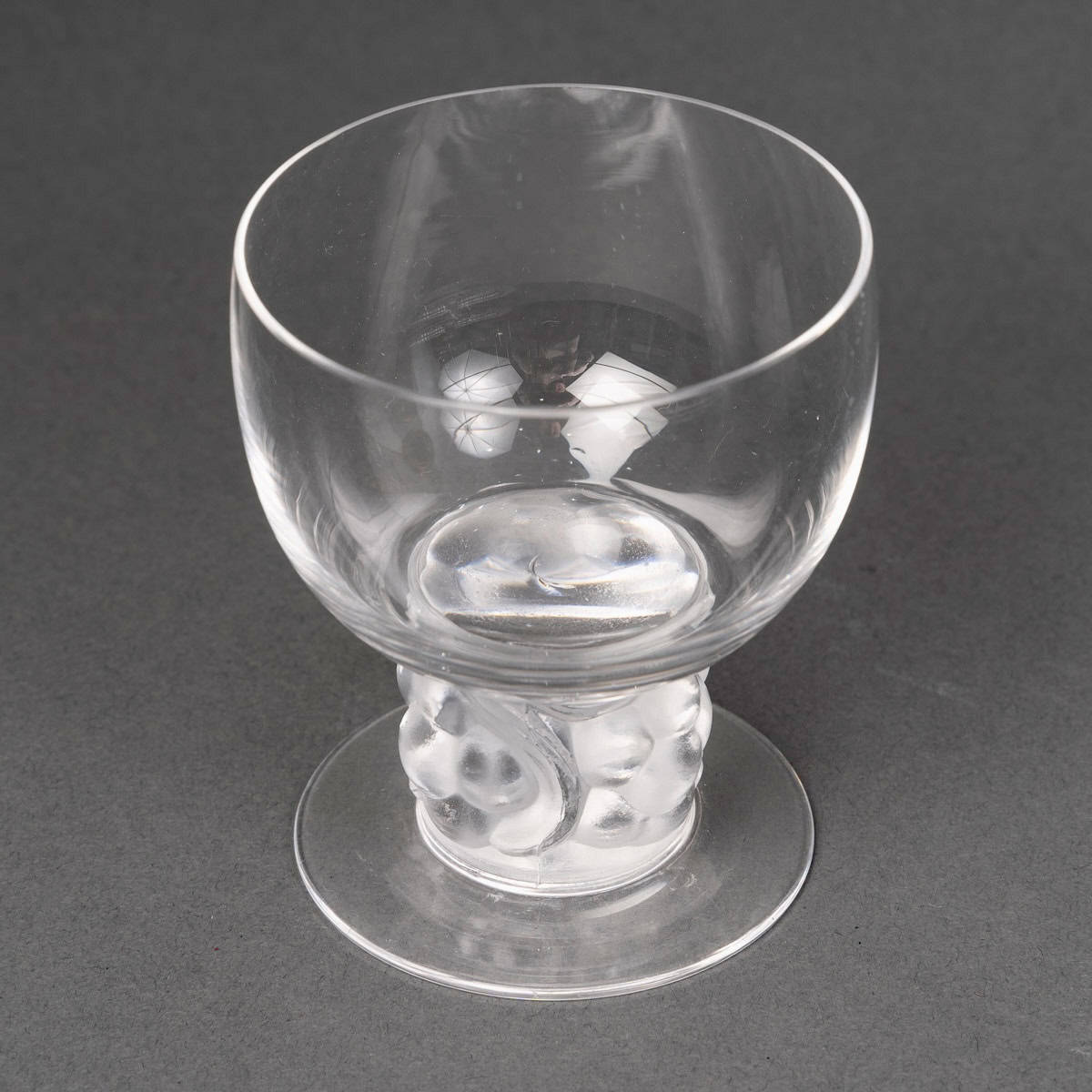 1931 René Lalique – Service Thomery Verre Blanc – 6 Verres, 1 Carafe, 1 Plateau – Image 6